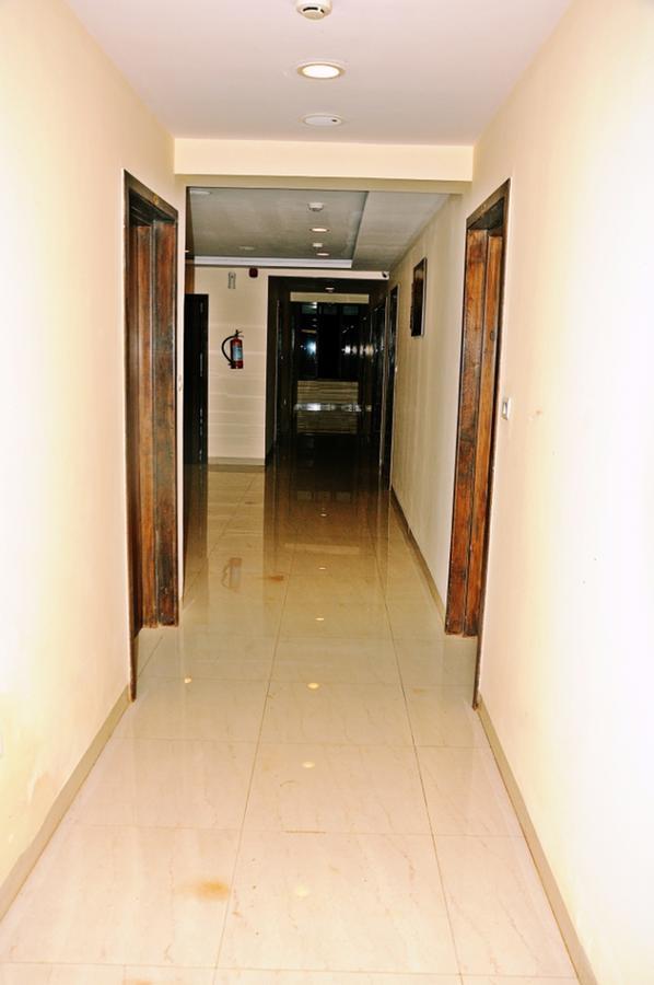 Hotel Mookambika Palace Kolluru Dış mekan fotoğraf