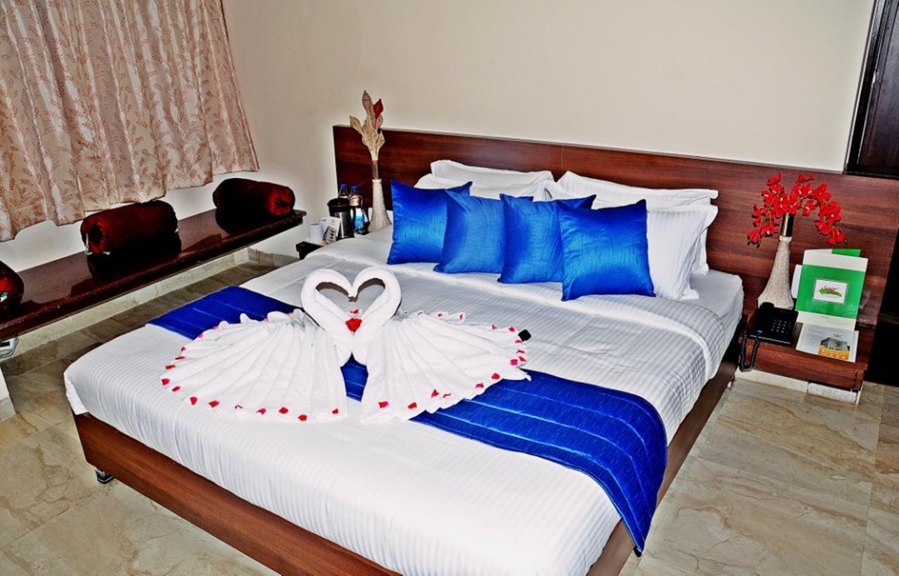 Hotel Mookambika Palace Kolluru Dış mekan fotoğraf