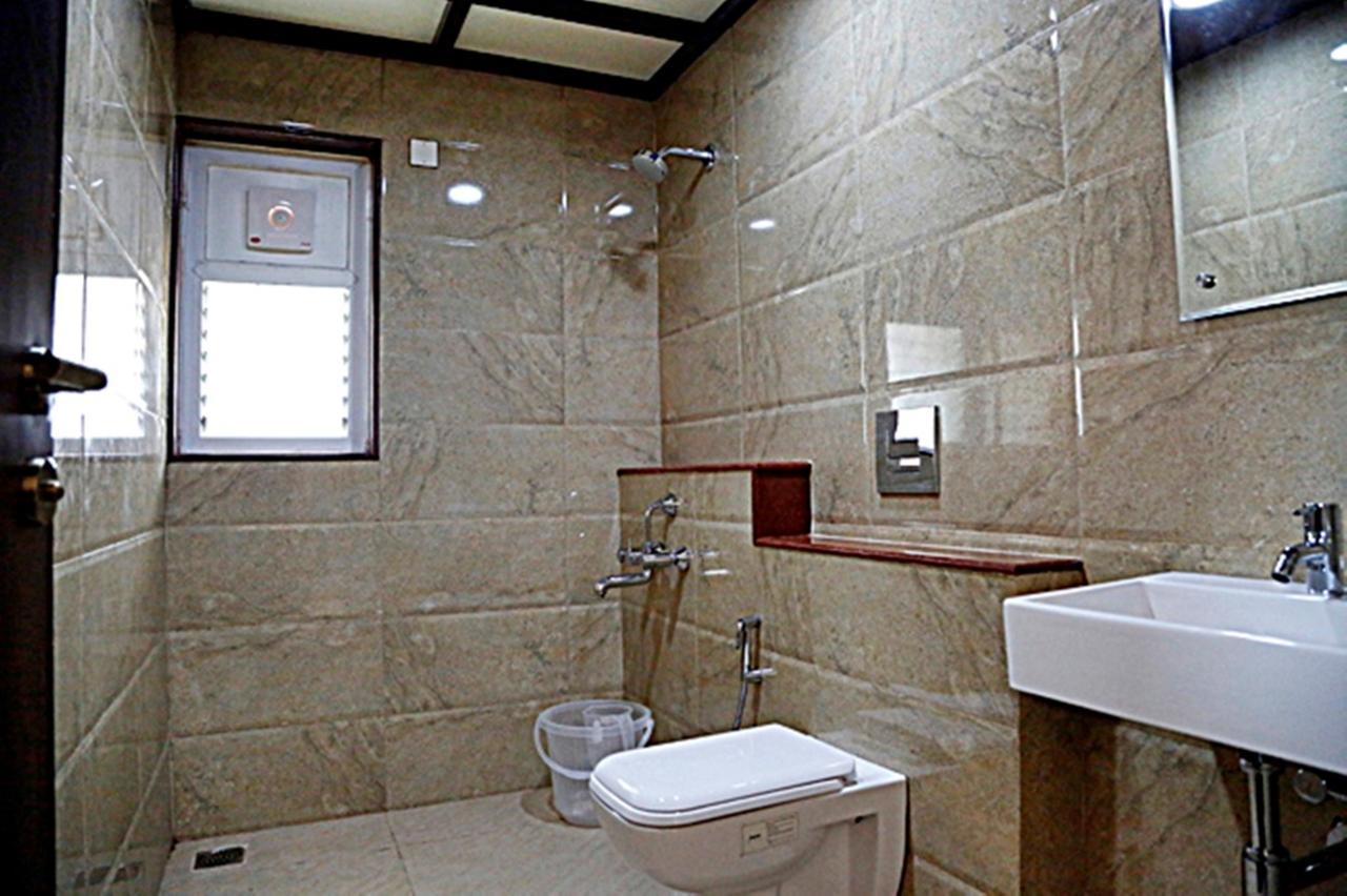 Hotel Mookambika Palace Kolluru Dış mekan fotoğraf