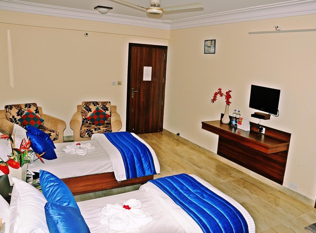 Hotel Mookambika Palace Kolluru Dış mekan fotoğraf