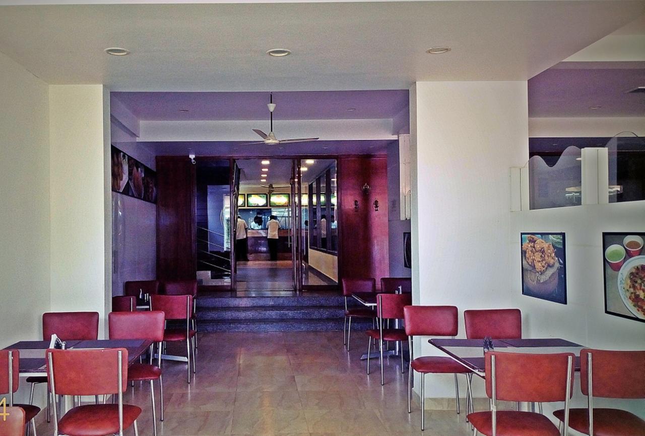 Hotel Mookambika Palace Kolluru Dış mekan fotoğraf
